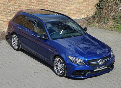 Mercedes-Benz C Class C63 S Estate 27