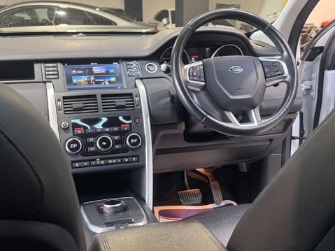 Land Rover Discovery Sport 2.0 Discovery Sport HSE SD4 Auto 4WD 5dr 9