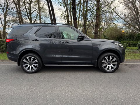 Land Rover Discovery 3.0 SD V6 HSE SUV 5dr Diesel Auto 4WD Euro 6 (s/s) (306 ps) 12