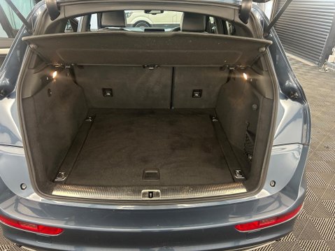 Audi Q5 2.0 TDI S line Plus S Tronic quattro Euro 5 (s/s) 5dr 17
