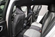 Volvo XC40 2.0 XC40 + B4 MHEV AWD Auto 5dr 8