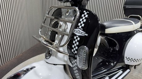 Ajs MODENA 2021 ONLY 800 MILES MODERN RETRO SCOOTER 125CC MOT OCTOBER 2027 8