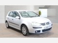 Volkswagen Golf SE 2