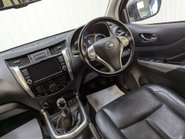 Nissan Navara 2.3 Navara Tekna dCi 4WD 5dr 44