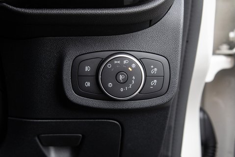 Ford Fiesta TITANIUM X MHEV 17