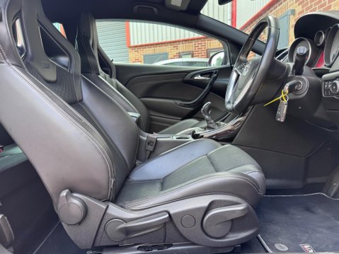 Vauxhall Astra GTC 2.0T VXR Euro 6 (s/s) 3dr 30