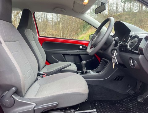 Volkswagen Up 1.0 Move Up 3dr 14
