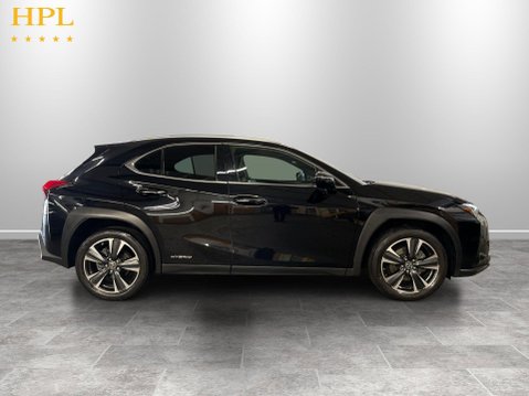 Lexus Ux 2.0 250h SUV 5dr Petrol Hybrid E-CVT Euro 6 (s/s) (184 ps) 8