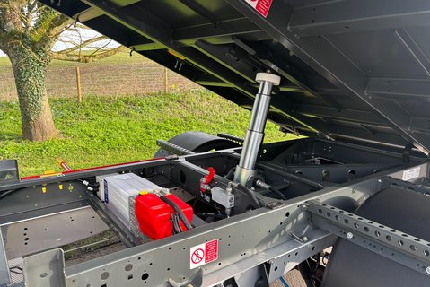 Ford Transit 350 Drw L3 165ps Crew Cab Tipper - 3.5t Towing Capacity / Air Con 8