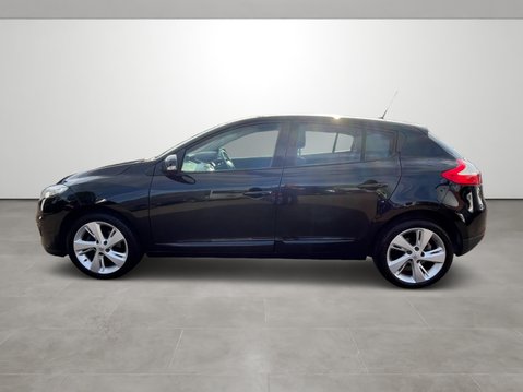 Renault Megane 1.5 dci 110PS Dynamique TomTom 5dr [Start Stop] 6