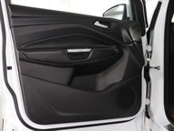 Ford Kuga ST-LINE 25