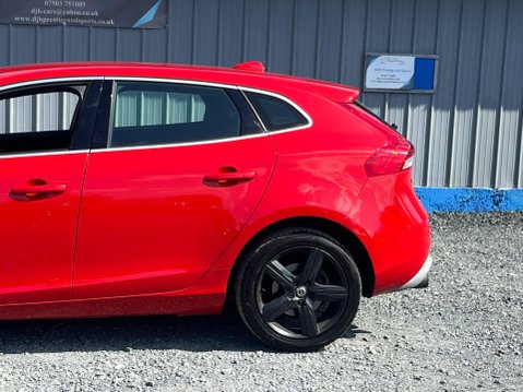 Volvo V40 2.0 T2 R-Design Euro 6 (s/s) 5dr 20