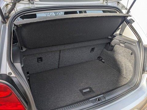 Volkswagen Polo SE DSG 19