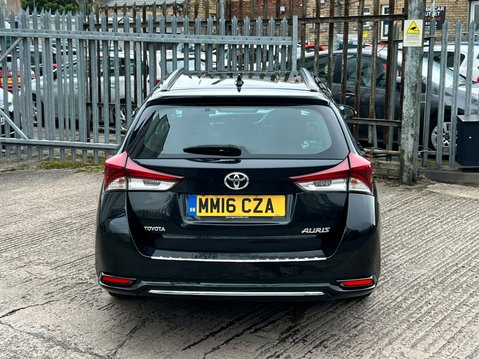 Toyota Auris VVT-I ACTIVE TOURING SPORTS 22