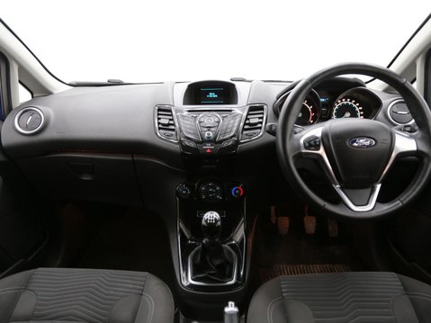 Ford Fiesta 1.0T EcoBoost Zetec Euro 5 (s/s) 5dr 9