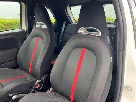 Abarth 500 1.4 T-Jet Euro 5 3dr 22