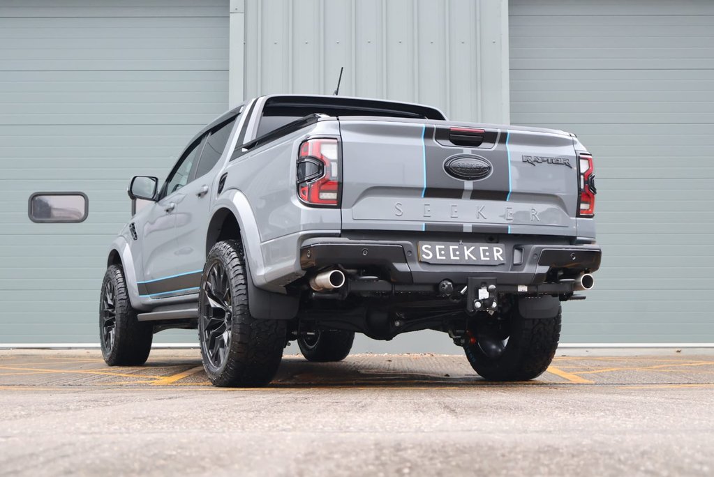 Ford Ranger 2025 BRAND NEW 3.0 V6 RAPTOR OVER 9K SEEKER STYLING ADDED LOOKS STUNNING 9