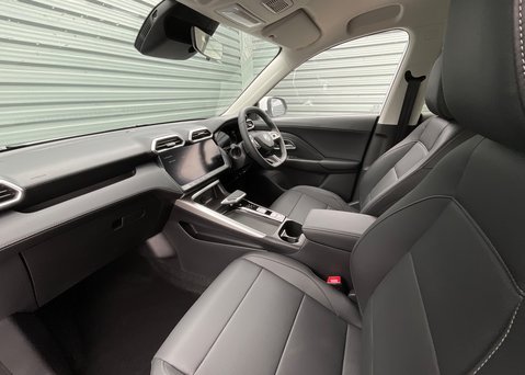 MG ZS 1.5 HYBRID+ TROPHY 15