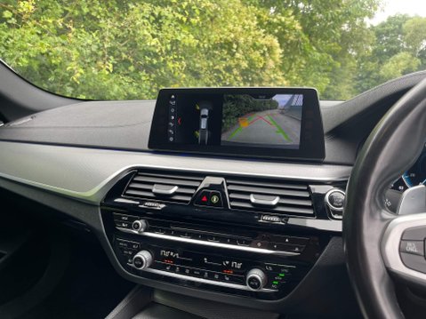 BMW 5 Series 3.0 530d M Sport Touring Auto xDrive Euro 6 (s/s) 5dr 31