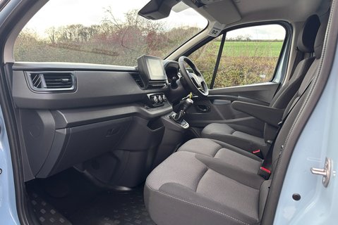 Renault Trafic SL28 Business Plus 130 ps dCi - Twin Side Loading Doors 17