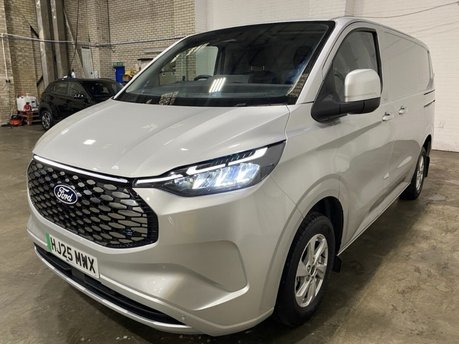Ford Transit Custom 320 LIMITED L1H1 P/V