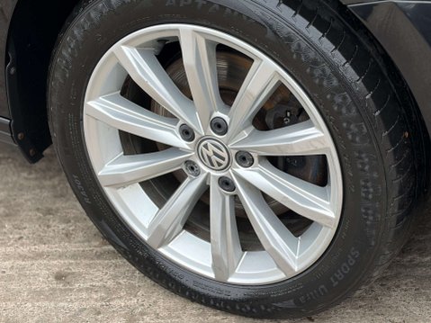 Volkswagen Passat 2.0 Passat SE Business TDI BlueMotion Technology Semi-Auto 5dr 4