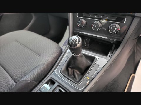 Volkswagen Golf SE NAVIGATION TSI BLUEMOTION TECHNOLOGY 14