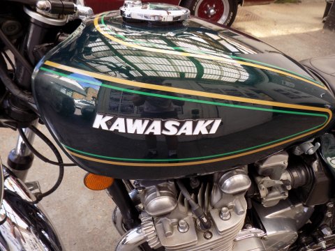 Kawasaki Z900 A4 14