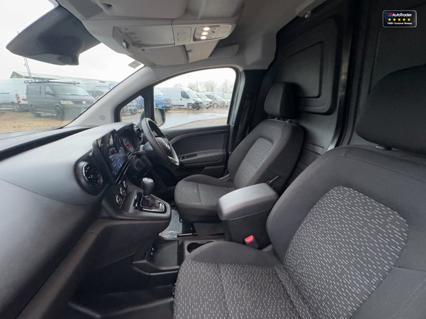 Mercedes-Benz Citan AUTO SWB [SOLD CM] L1H1 Low Roof Pro 110 Air Con Rear Camera Sensors SELECT 13