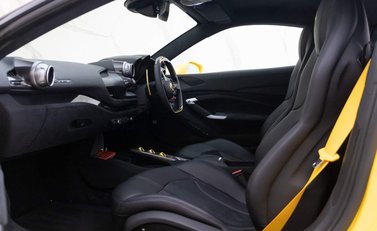 Ferrari F8 Tributo 11