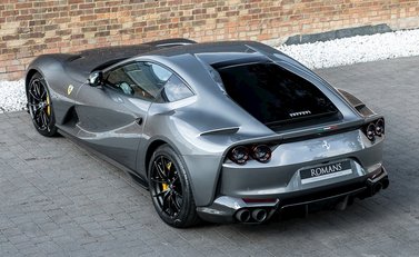 Ferrari 812 Superfast 9