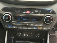 Hyundai TUCSON CRDI PREMIUM SE MHEV 27