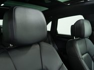 Porsche Macan 2.9T V6 S SUV 5dr Petrol PDK 4WD Euro 6 (s/s) (380 ps) 3