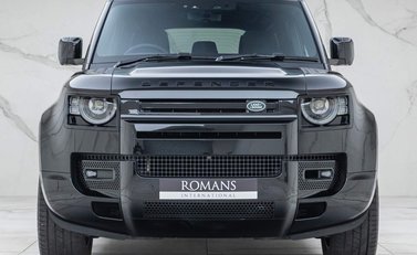 Land Rover Defender 110 D300 X 4
