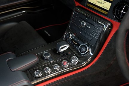 Mercedes-Benz SLS Black Series 24