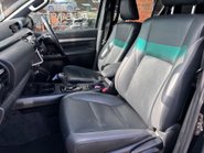 Toyota Hilux 2.8 D-4D Invincible X Pickup Double Cab 4dr Diesel Auto 4WD Euro 6 (204 ps) 14