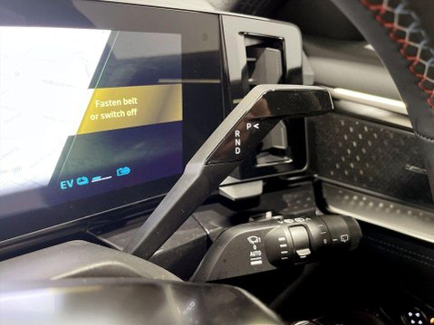 Renault Austral 1.2 E-TECH iconic esprit Alpine SUV 5dr Petrol Hybrid Auto Euro 6 (s/s) (20 17