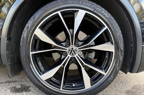 Volkswagen Tiguan R-LINE TDI DSG - RARE LEATHER INTERIOR - APPLE CAR PLAY -CAMERA 73