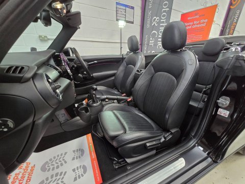Mini Convertible 1.5 Cooper Exclusive Euro 6 (s/s) 2dr 39