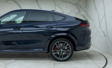 BMW X6 M50i 37