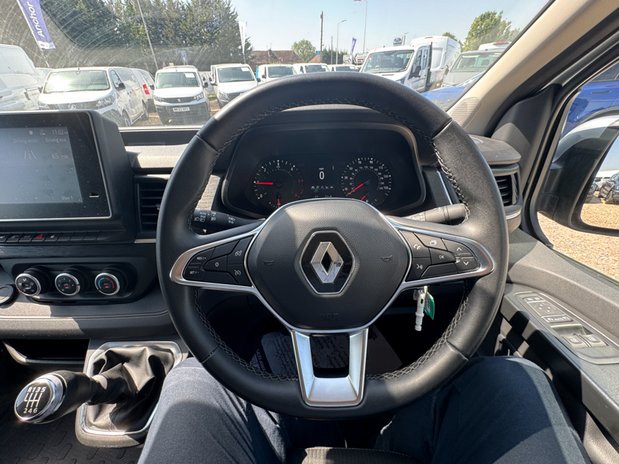 Renault Trafic SWB L1H1 Low Roof Sport 280 EURO 6 16