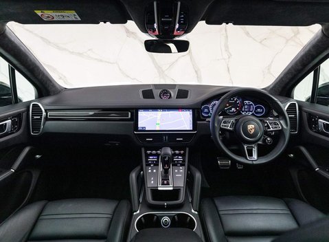 Porsche Cayenne TURBO S 13