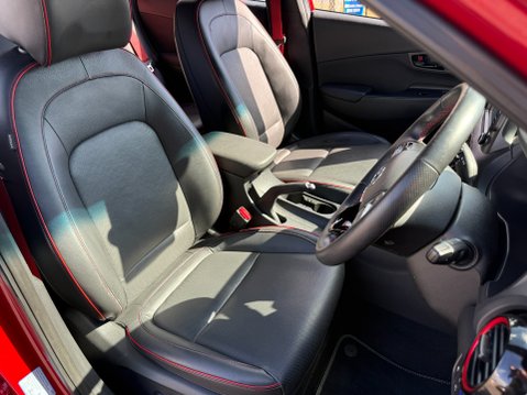 Hyundai KONA PREMIUM SE 1 OWNER 10