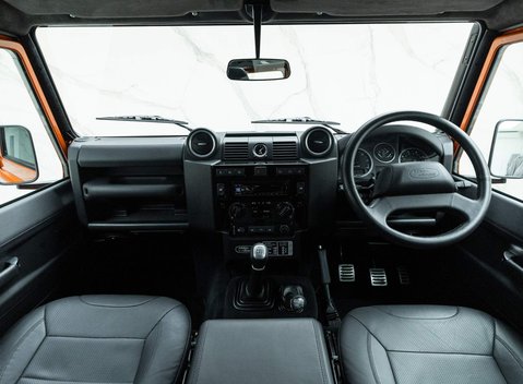 Land Rover Defender 110 Adventure Edition 12