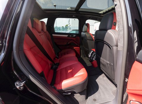 Porsche Cayenne Turbo 15