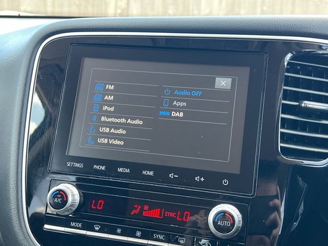 Mitsubishi Outlander DESIGN 23