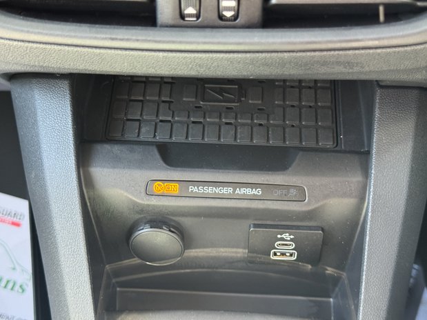 Ford Transit Courier SWB L1H1 Low Roof Limited Air Con Alloys Cruise Sensors EURO 6 36
