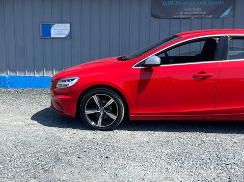 Volvo V40 2.0 D2 R-Design Euro 6 (s/s) 5dr 18