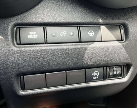 Nissan Juke 1.0 Juke Tekna DiG-T 5dr 57