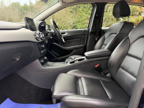 Mercedes-Benz B Class 2.1 B200d Sport (Executive) 7G-DCT Euro 6 (s/s) 5dr 35